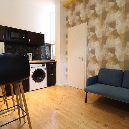 A13 Downtown Apartments With Parking Будапеща Екстериор снимка