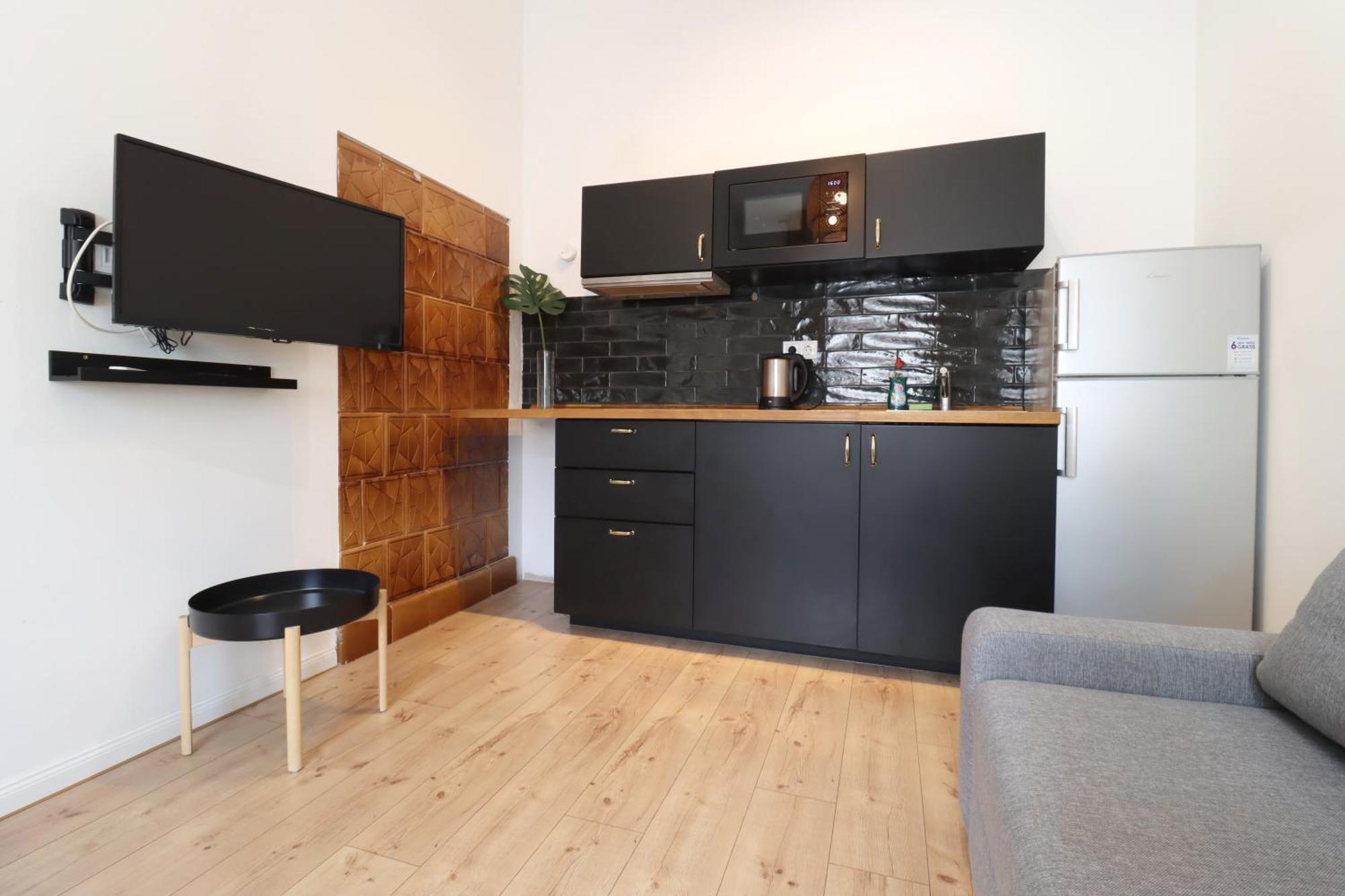 A13 Downtown Apartments With Parking Будапеща Екстериор снимка