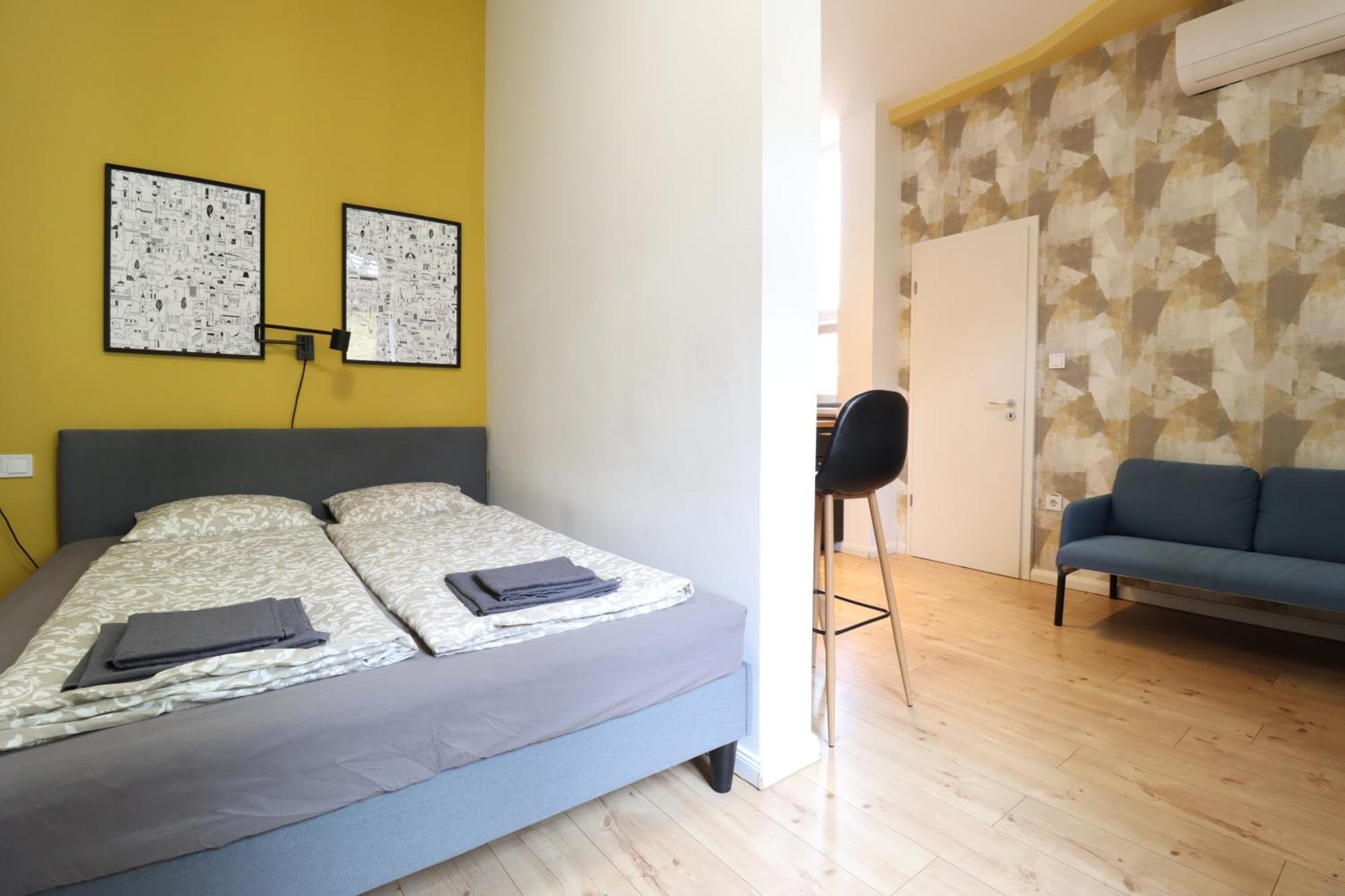 A13 Downtown Apartments With Parking Будапеща Екстериор снимка