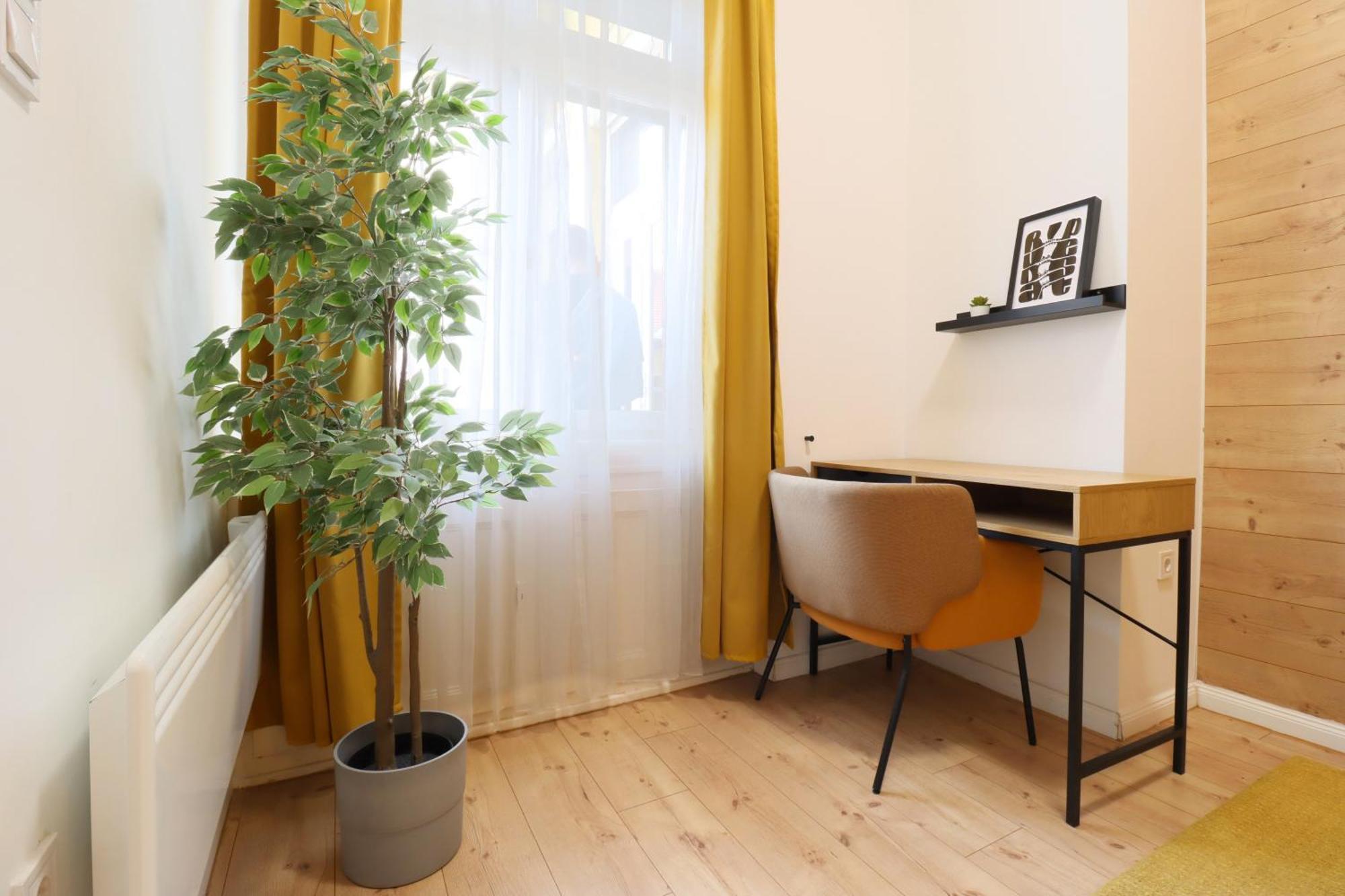 A13 Downtown Apartments With Parking Будапеща Екстериор снимка