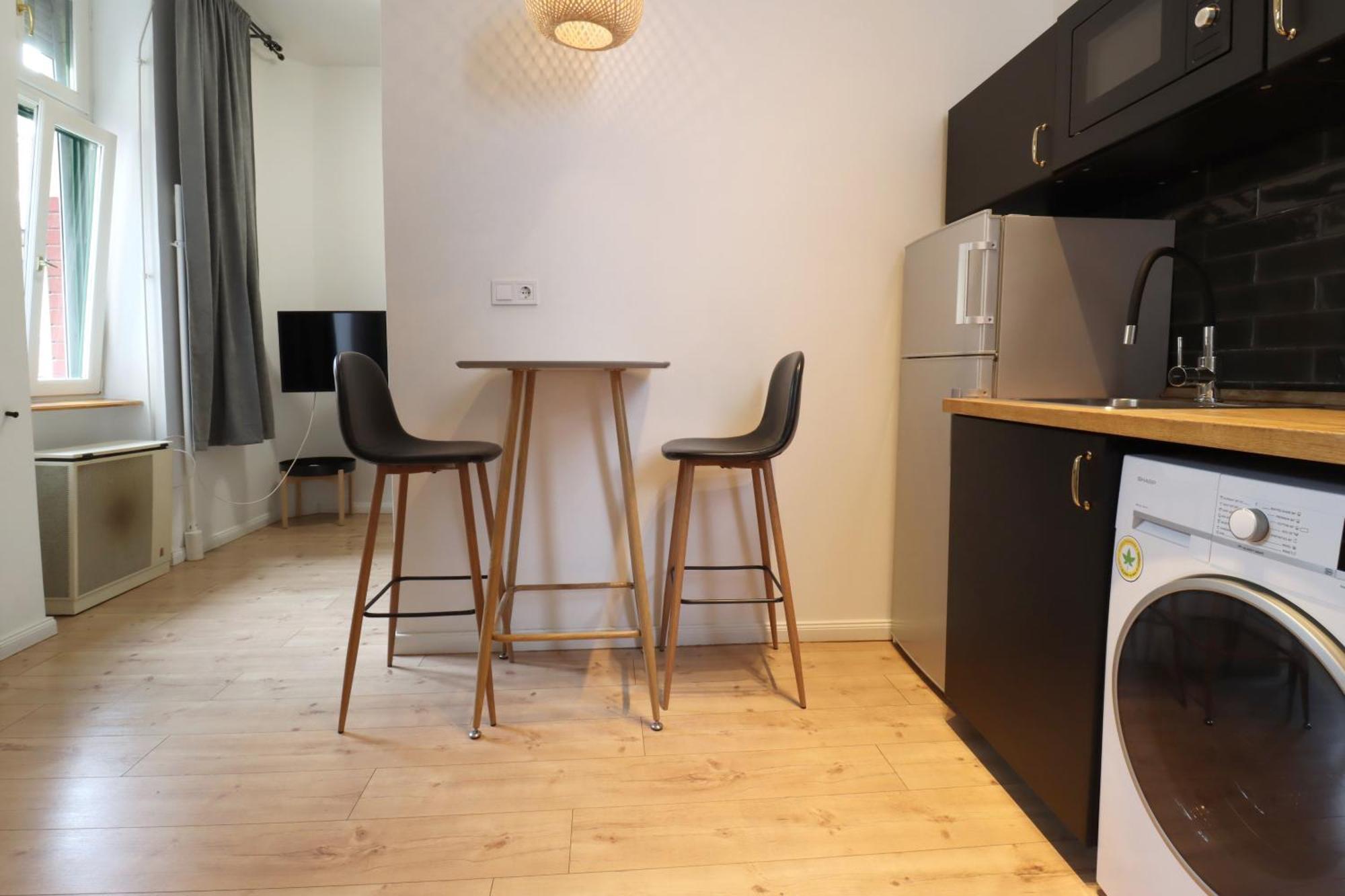 A13 Downtown Apartments With Parking Будапеща Екстериор снимка